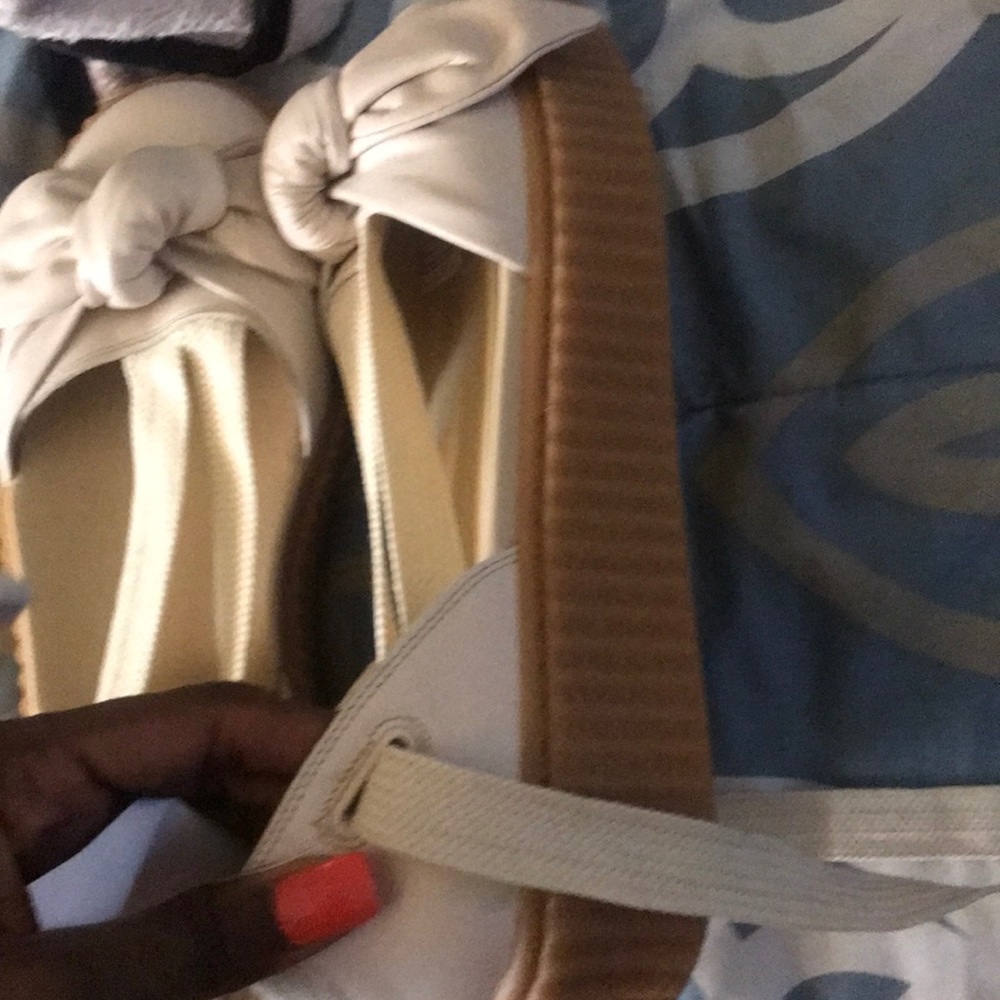 Rihanna Fenty Bow